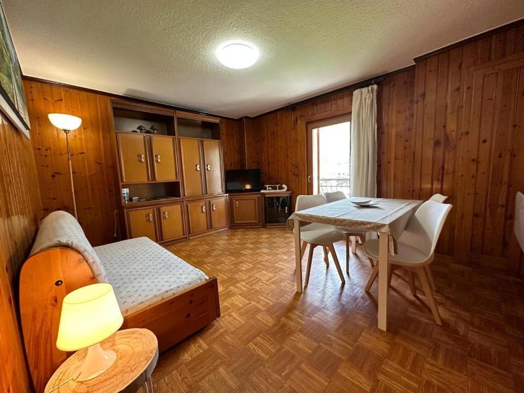 Home In Бормио Экстерьер фото